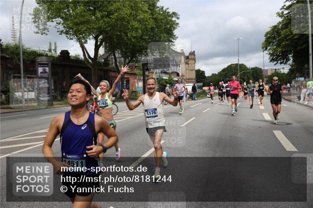 29.06.2025 - hella hamburg halbmarathon Yannick Fuchs http://msf.ph/oto/8181244 29.06.2025 10:43:05 20KM 1163, 1176, 1452, 1892, 2260, 3985, 4183, 4185, 4847, 4890, 5421, 6389, 8302, 8889, 9348, 9661, 9770, 10053, 10859, 10860, 11451, 11679, 12533, 12534, 12690, 13009, 13183, 13269, 13450, 13962, 14033, 14192, 14511, 15384, 15784, 15857, 15894, 15981, 16369, 16592, 17395, 17632, 17745, 17855, 17982, 18598, 18815, 18873, 18887 meine-sportfotos.de
