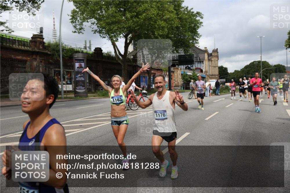 29.06.2025 - hella hamburg halbmarathon Yannick Fuchs http://msf.ph/oto/8181288 29.06.2025 10:43:05 20KM 1163, 1176, 1452, 1892, 2260, 3985, 4183, 4185, 4847, 4890, 5421, 6389, 8302, 8889, 9348, 9661, 9770, 10053, 10859, 10860, 11451, 11679, 12533, 12534, 12690, 13009, 13183, 13269, 13450, 13962, 14033, 14192, 14511, 15384, 15784, 15857, 15894, 15981, 16369, 16592, 17395, 17632, 17745, 17855, 17982, 18598, 18815, 18873, 18887 meine-sportfotos.de