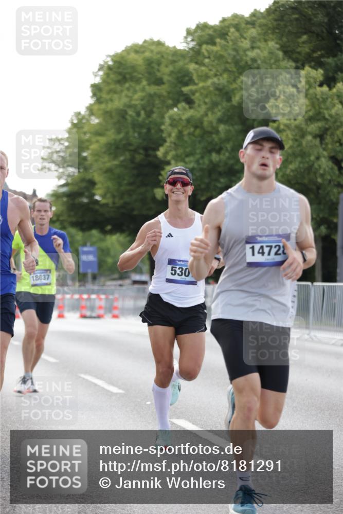 29.06.2025 - hella hamburg halbmarathon Jannik Wohlers http://msf.ph/oto/8181291 29.06.2025 09:42:40 Lombardsbrücke 4338, 5301, 9097, 9385, 11994, 12341, 12529, 12992, 13346, 14728, 18037 meine-sportfotos.de