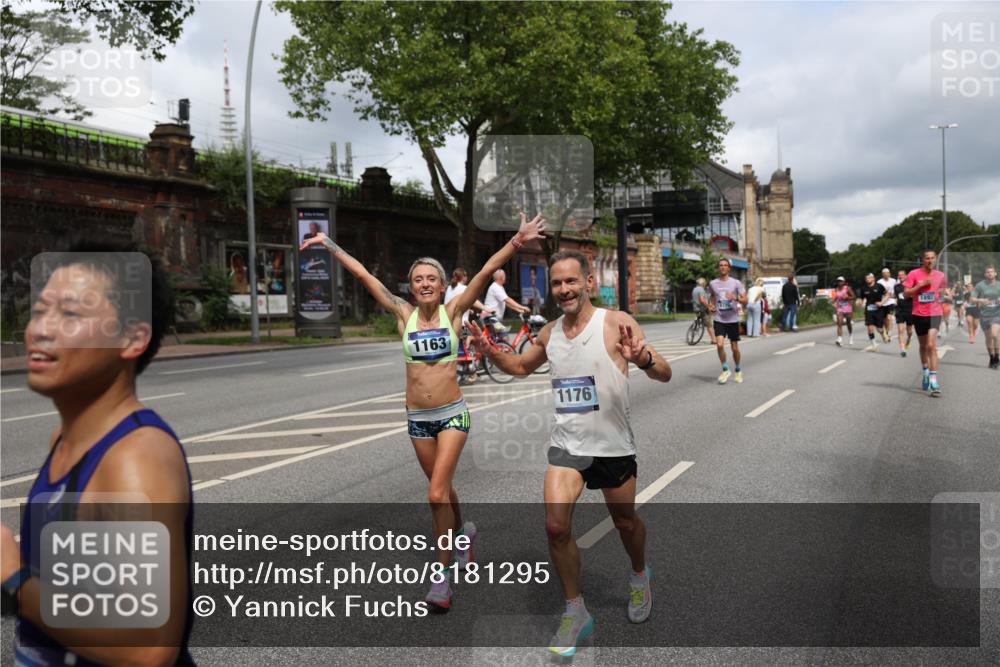 29.06.2025 - hella hamburg halbmarathon Yannick Fuchs http://msf.ph/oto/8181295 29.06.2025 10:43:05 20KM 1163, 1176, 1452, 1892, 2260, 3985, 4183, 4185, 4847, 4890, 5421, 6389, 8302, 8889, 9348, 9661, 9770, 10053, 10859, 10860, 11451, 11679, 12533, 12534, 12690, 13009, 13183, 13269, 13450, 13962, 14033, 14192, 14511, 15384, 15784, 15857, 15894, 15981, 16369, 16592, 17395, 17632, 17745, 17855, 17982, 18598, 18815, 18873, 18887 meine-sportfotos.de