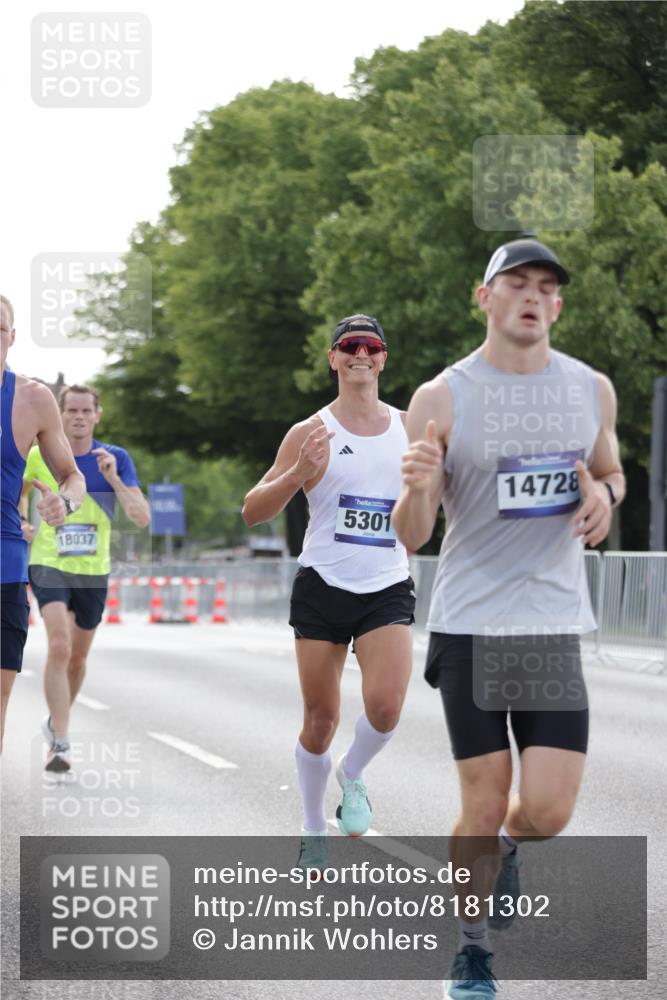29.06.2025 - hella hamburg halbmarathon Jannik Wohlers http://msf.ph/oto/8181302 29.06.2025 09:42:40 Lombardsbrücke 4338, 5301, 9097, 9385, 11994, 12341, 12529, 12992, 13346, 14728, 18037 meine-sportfotos.de