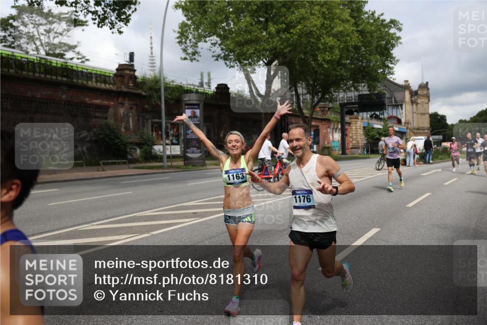 29.06.2025 - hella hamburg halbmarathon Yannick Fuchs http://msf.ph/oto/8181310 29.06.2025 10:43:05 20KM 1163, 1176, 1452, 1892, 2260, 3985, 4183, 4185, 4847, 4890, 5421, 6389, 8302, 8889, 9348, 9661, 9770, 10053, 10859, 10860, 11451, 11679, 12533, 12534, 12690, 13009, 13183, 13269, 13450, 13962, 14033, 14192, 14511, 15384, 15784, 15857, 15894, 15981, 16369, 16592, 17395, 17632, 17745, 17855, 17982, 18598, 18815, 18873, 18887 meine-sportfotos.de