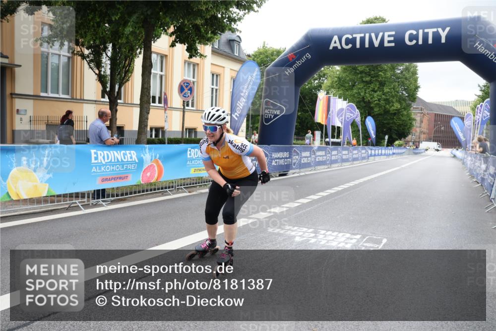 29.06.2025 - hella hamburg halbmarathon Strokosch-Dieckow http://msf.ph/oto/8181387 29.06.2025 09:22:09 Ziel 20276 meine-sportfotos.de
