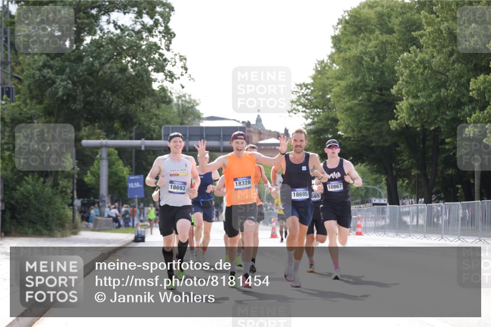 29.06.2025 - hella hamburg halbmarathon Jannik Wohlers http://msf.ph/oto/8181454 29.06.2025 09:42:46 Lombardsbrücke 4338, 5301, 9097, 9385, 9565, 9767, 10867, 11994, 12341, 12529, 12992, 13374, 14728, 14757, 15483, 15671, 18037, 18328, 18693, 18695, 18989 meine-sportfotos.de