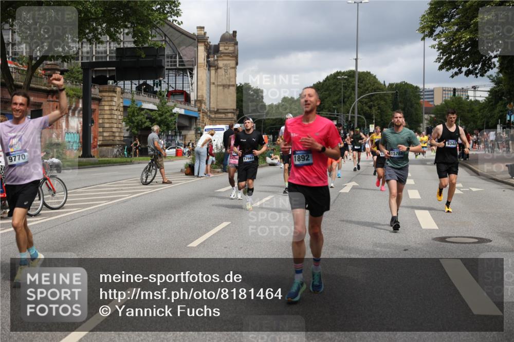 29.06.2025 - hella hamburg halbmarathon Yannick Fuchs http://msf.ph/oto/8181464 29.06.2025 10:43:07 20KM 1163, 1176, 1452, 1892, 2260, 3985, 4183, 4185, 4847, 4890, 5421, 5705, 6389, 8302, 8889, 9348, 9661, 9770, 10053, 10859, 10860, 11451, 11579, 11679, 11779, 12533, 12534, 12690, 13009, 13183, 13269, 13450, 13962, 14033, 14511, 15384, 15784, 15857, 15894, 16369, 16592, 17173, 17395, 17632, 17745, 17855, 17982, 18598, 18873, 18887 meine-sportfotos.de