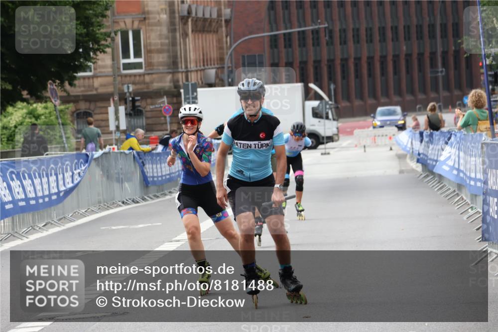 29.06.2025 - hella hamburg halbmarathon Strokosch-Dieckow http://msf.ph/oto/8181488 29.06.2025 09:22:46 Ziel 20105, 20439, 20499, 20500 meine-sportfotos.de