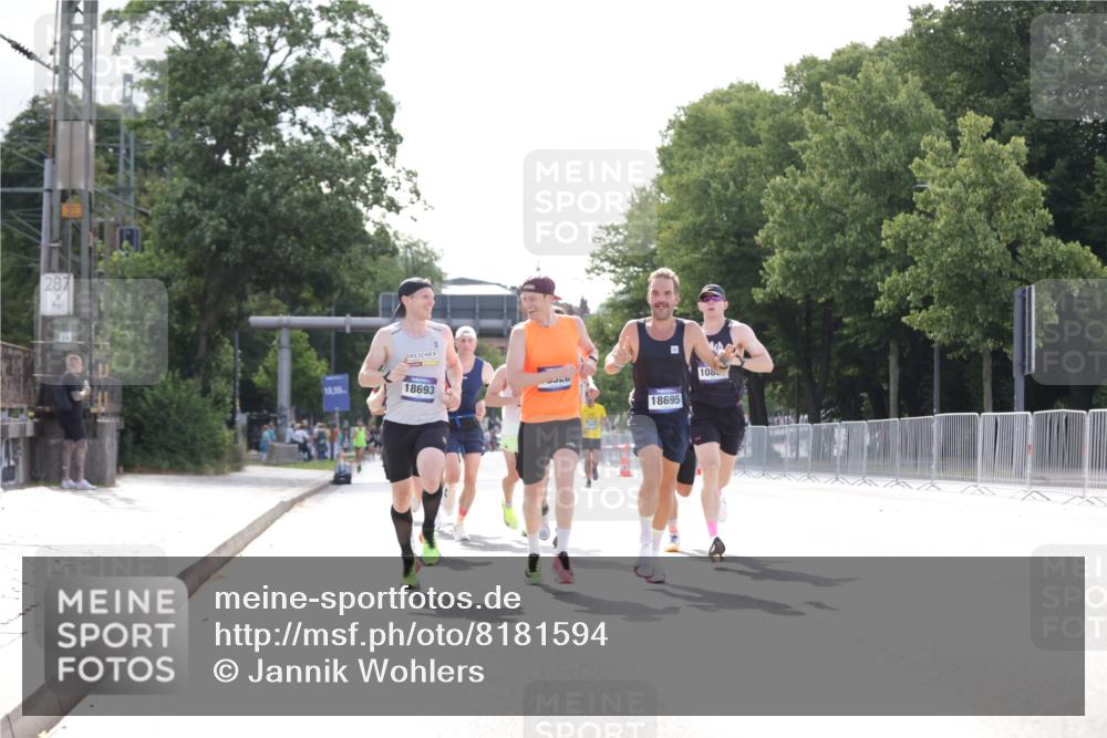 29.06.2025 - hella hamburg halbmarathon Jannik Wohlers http://msf.ph/oto/8181594 29.06.2025 09:42:47 Lombardsbrücke 4338, 5301, 9097, 9385, 9565, 9767, 10867, 11994, 12341, 12529, 12992, 13374, 14728, 14757, 15483, 15671, 18037, 18328, 18693, 18695, 18989 meine-sportfotos.de