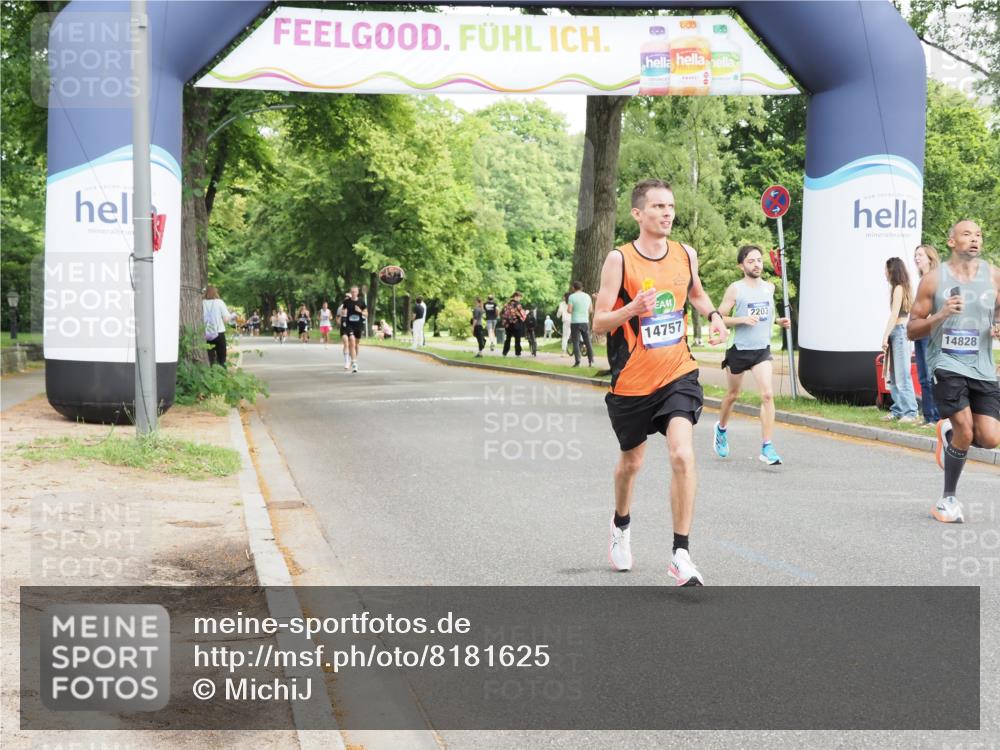 29.06.2025 - hella hamburg halbmarathon MichiJ http://msf.ph/oto/8181625 29.06.2025 10:17:20 Zwischen KM18-KM19 2203, 10848, 14757, 14828, 17893, 18037 meine-sportfotos.de