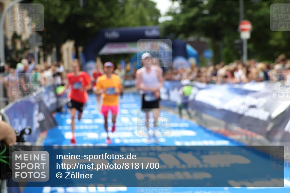 29.06.2025 - hella hamburg halbmarathon Zöllner http://msf.ph/oto/8181700 29.06.2025 10:32:10 Ziel 1686, 11150, 11370, 15826, 16505, 16736 meine-sportfotos.de