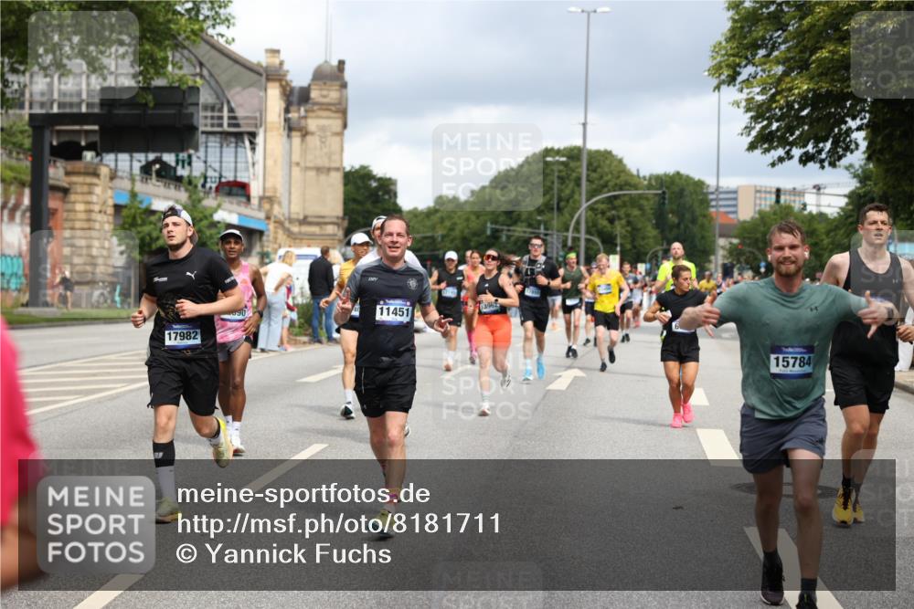 29.06.2025 - hella hamburg halbmarathon Yannick Fuchs http://msf.ph/oto/8181711 29.06.2025 10:43:09 20KM 1163, 1176, 1381, 1452, 1892, 2260, 3985, 4183, 4185, 4847, 4890, 5705, 6389, 7067, 8302, 8821, 8889, 9213, 9348, 9649, 9661, 9770, 10053, 10184, 10859, 10860, 11451, 11579, 11679, 11779, 12094, 12421, 12533, 12534, 12690, 13009, 13183, 13269, 13450, 13962, 14033, 14511, 15384, 15784, 15857, 15894, 16369, 16592, 16627, 17173, 17395, 17632, 17745, 17855, 17982, 18598, 18873, 18887 meine-sportfotos.de