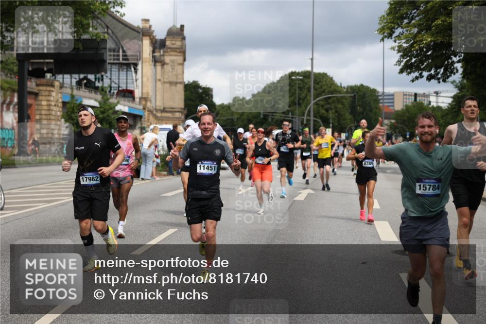 29.06.2025 - hella hamburg halbmarathon Yannick Fuchs http://msf.ph/oto/8181740 29.06.2025 10:43:09 20KM 1163, 1176, 1381, 1452, 1892, 2260, 3985, 4183, 4185, 4847, 4890, 5705, 6389, 7067, 8302, 8821, 8889, 9213, 9348, 9649, 9661, 9770, 10053, 10184, 10859, 10860, 11451, 11579, 11679, 11779, 12094, 12421, 12533, 12534, 12690, 13009, 13183, 13269, 13450, 13962, 14033, 14511, 15384, 15784, 15857, 15894, 16369, 16592, 16627, 17173, 17395, 17632, 17745, 17855, 17982, 18598, 18873, 18887 meine-sportfotos.de
