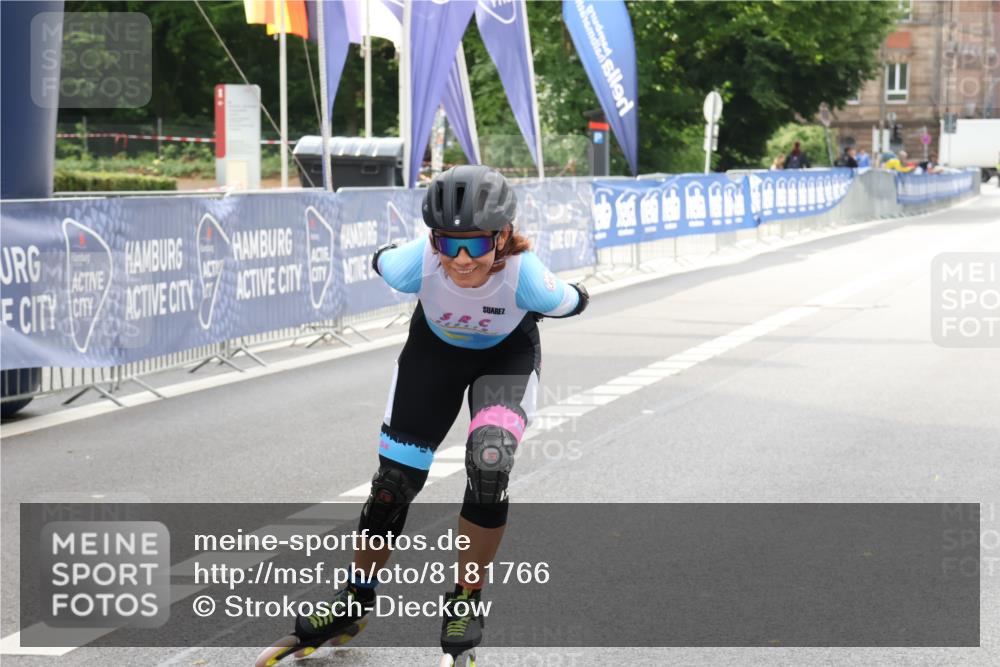 29.06.2025 - hella hamburg halbmarathon Strokosch-Dieckow http://msf.ph/oto/8181766 29.06.2025 09:22:53 Ziel 20105, 20439 meine-sportfotos.de