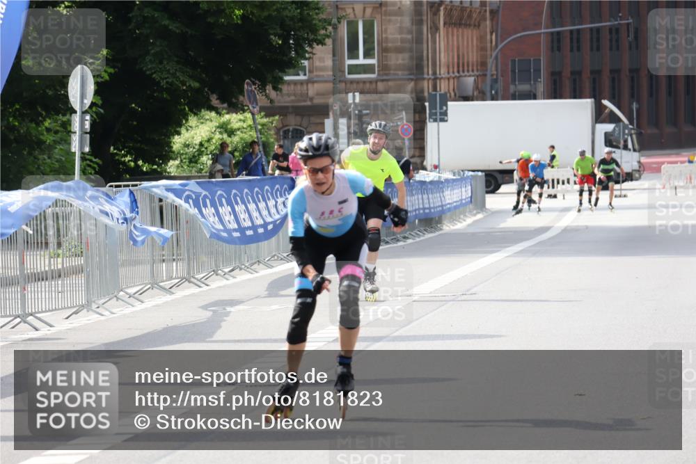 29.06.2025 - hella hamburg halbmarathon Strokosch-Dieckow http://msf.ph/oto/8181823 29.06.2025 09:23:16 Ziel 20395, 20429 meine-sportfotos.de