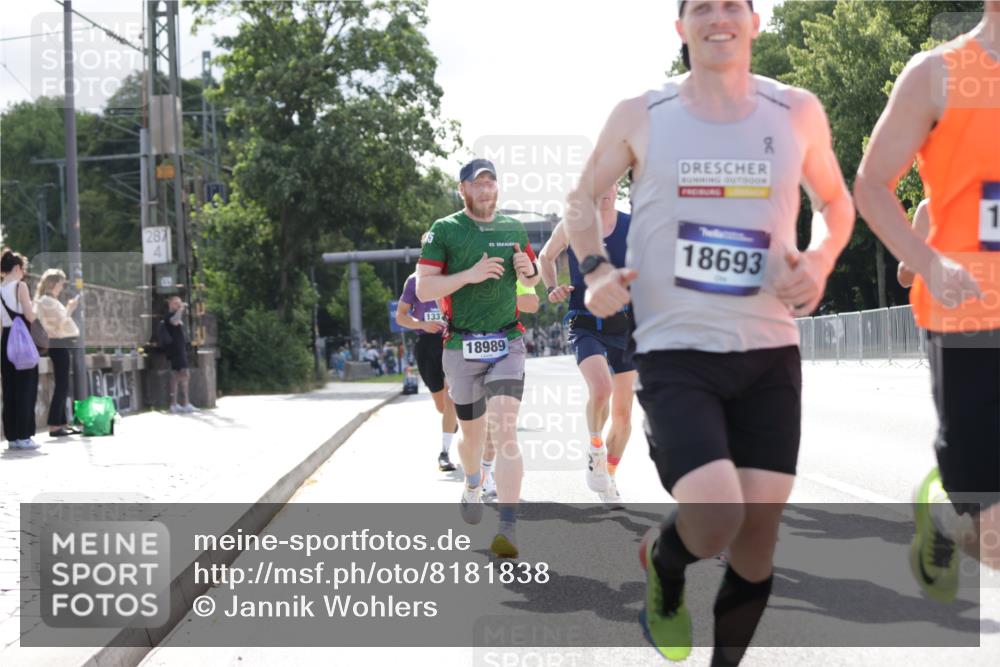 29.06.2025 - hella hamburg halbmarathon Jannik Wohlers http://msf.ph/oto/8181838 29.06.2025 09:42:49 Lombardsbrücke 1271, 4338, 5301, 9097, 9385, 9565, 9767, 10867, 11994, 12341, 13374, 14728, 14757, 15483, 15671, 18037, 18328, 18693, 18695, 18989 meine-sportfotos.de