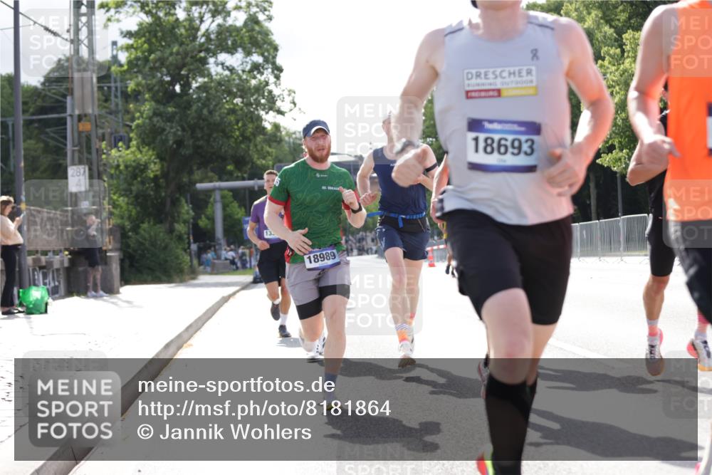 29.06.2025 - hella hamburg halbmarathon Jannik Wohlers http://msf.ph/oto/8181864 29.06.2025 09:42:49 Lombardsbrücke 1271, 4338, 5301, 9097, 9385, 9565, 9767, 10867, 11994, 12341, 13374, 14728, 14757, 15483, 15671, 18037, 18328, 18693, 18695, 18989 meine-sportfotos.de