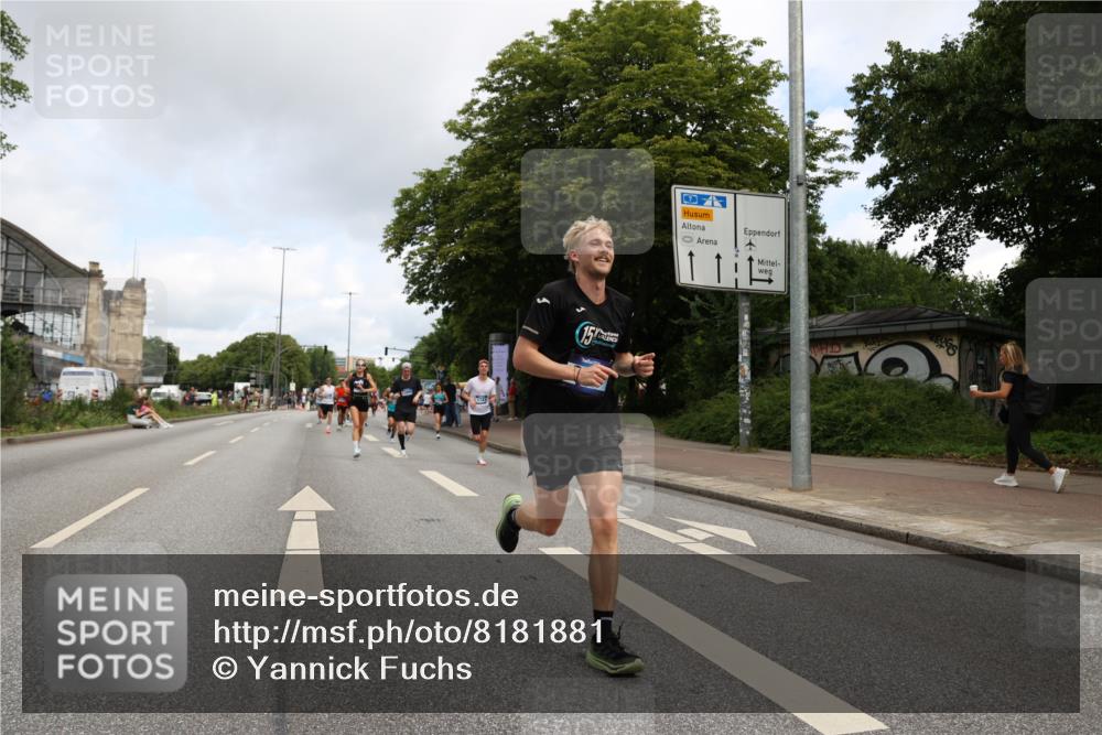 29.06.2025 - hella hamburg halbmarathon Yannick Fuchs http://msf.ph/oto/8181881 29.06.2025 10:28:48 20KM 1080, 1396, 1743, 2228, 2243, 2879, 3005, 6305, 7534, 7901, 8312, 9345, 9376, 10865, 11019, 11227, 12595, 13066, 13493, 13494, 13618, 13771, 14310, 14448, 14549, 15500, 16148, 16243, 16724, 17191, 17489, 17751, 17877, 18099, 18906 meine-sportfotos.de