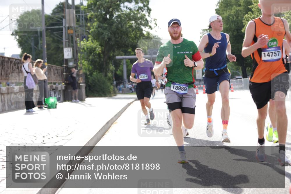 29.06.2025 - hella hamburg halbmarathon Jannik Wohlers http://msf.ph/oto/8181898 29.06.2025 09:42:50 Lombardsbrücke 1271, 4338, 5301, 6090, 9097, 9385, 9565, 9767, 10867, 11994, 12341, 13374, 14728, 14757, 15483, 15671, 18037, 18328, 18693, 18695, 18989 meine-sportfotos.de