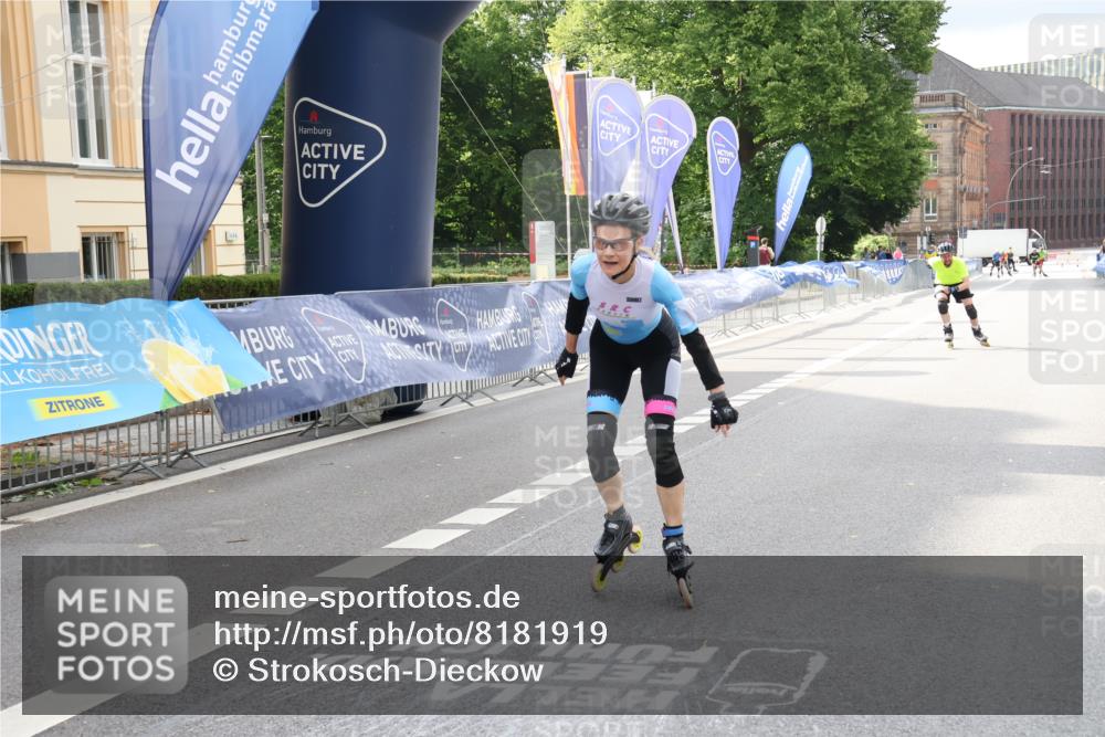 29.06.2025 - hella hamburg halbmarathon Strokosch-Dieckow http://msf.ph/oto/8181919 29.06.2025 09:23:19 Ziel 20395, 20429 meine-sportfotos.de