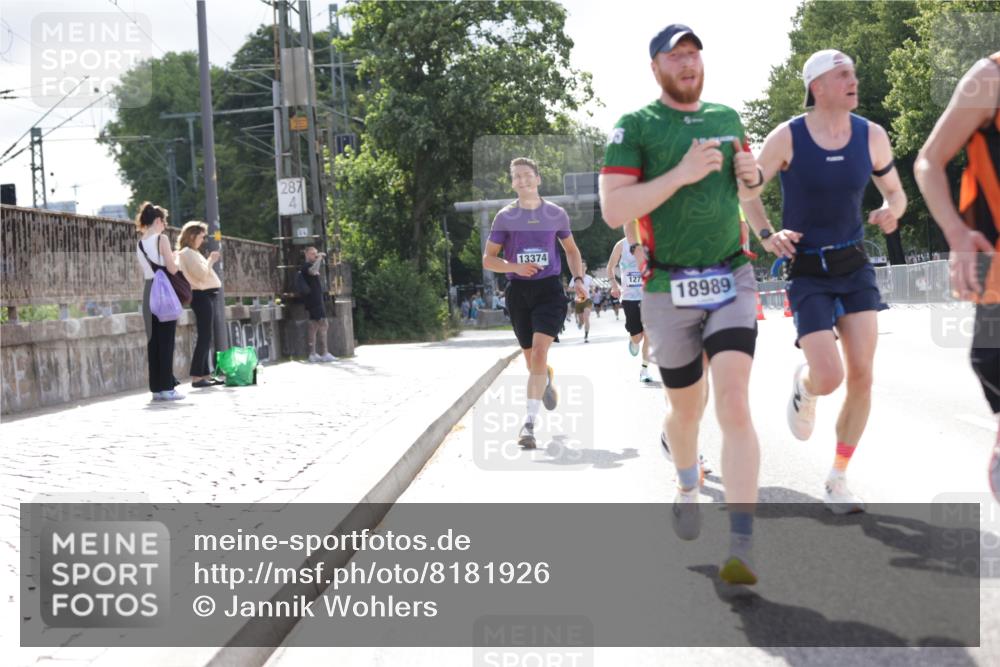 29.06.2025 - hella hamburg halbmarathon Jannik Wohlers http://msf.ph/oto/8181926 29.06.2025 09:42:50 Lombardsbrücke 1271, 4338, 5301, 6090, 9097, 9385, 9565, 9767, 10867, 11994, 12341, 13374, 14728, 14757, 15483, 15671, 18037, 18328, 18693, 18695, 18989 meine-sportfotos.de