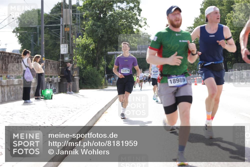 29.06.2025 - hella hamburg halbmarathon Jannik Wohlers http://msf.ph/oto/8181959 29.06.2025 09:42:50 Lombardsbrücke 1271, 4338, 5301, 6090, 9097, 9385, 9565, 9767, 10867, 11994, 12341, 13374, 14728, 14757, 15483, 15671, 18037, 18328, 18693, 18695, 18989 meine-sportfotos.de