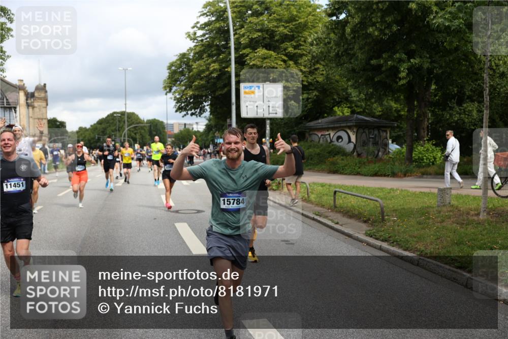 29.06.2025 - hella hamburg halbmarathon Yannick Fuchs http://msf.ph/oto/8181971 29.06.2025 10:43:10 20KM 1094, 1163, 1176, 1381, 1452, 1892, 2260, 3985, 4183, 4185, 4847, 4890, 5705, 6389, 7067, 8302, 8821, 8889, 9213, 9348, 9649, 9661, 9770, 10053, 10184, 10859, 10860, 11451, 11579, 11679, 11779, 12094, 12421, 12533, 12534, 12690, 13009, 13183, 13269, 13450, 13962, 14033, 14511, 15384, 15784, 15857, 15894, 16369, 16592, 16627, 17173, 17395, 17632, 17745, 17855, 17982, 18598, 18873, 18887 meine-sportfotos.de