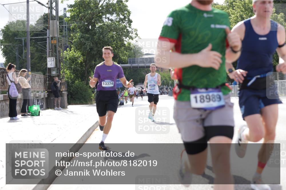 29.06.2025 - hella hamburg halbmarathon Jannik Wohlers http://msf.ph/oto/8182019 29.06.2025 09:42:51 Lombardsbrücke 1271, 4338, 5301, 6090, 9097, 9385, 9565, 9767, 10867, 11994, 12341, 13374, 14728, 14757, 15483, 15671, 18037, 18328, 18693, 18695, 18989 meine-sportfotos.de