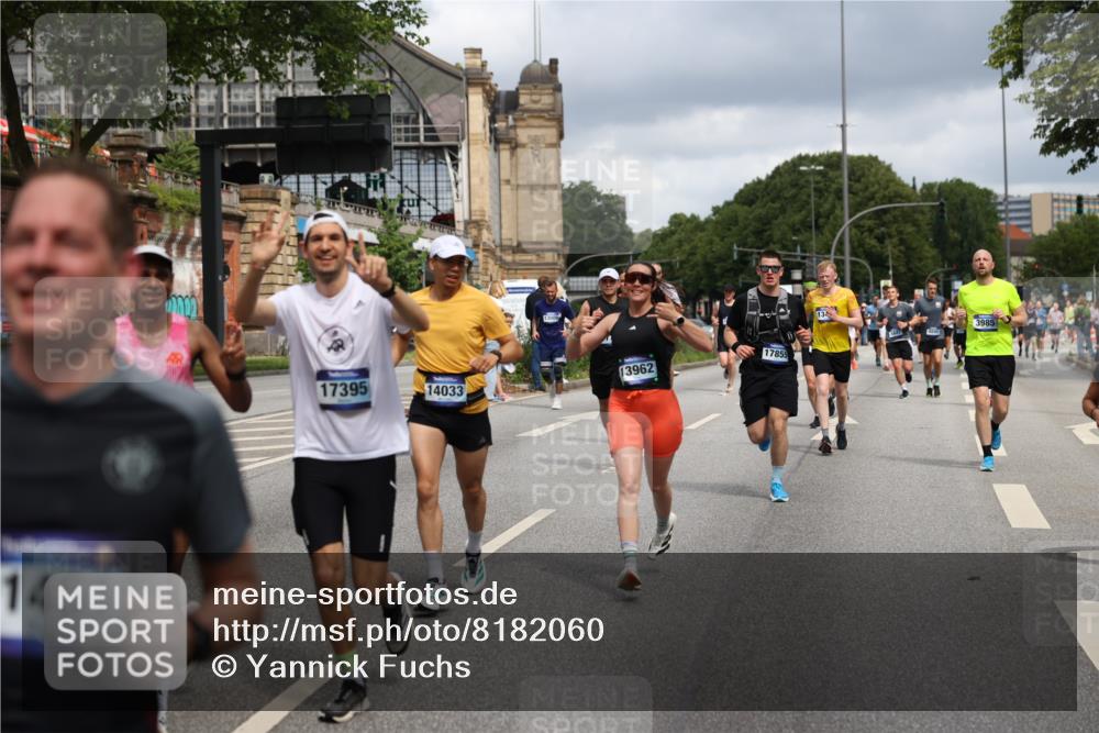 29.06.2025 - hella hamburg halbmarathon Yannick Fuchs http://msf.ph/oto/8182060 29.06.2025 10:43:11 20KM 1094, 1163, 1176, 1381, 1452, 1892, 2260, 3985, 4183, 4185, 4847, 4890, 5705, 6389, 7067, 8302, 8821, 9213, 9348, 9649, 9661, 9770, 10053, 10184, 10859, 10860, 11451, 11579, 11679, 11779, 12094, 12421, 12533, 12534, 12690, 13009, 13183, 13269, 13450, 13962, 14033, 14511, 15384, 15784, 15857, 15894, 16369, 16592, 16627, 17173, 17395, 17632, 17745, 17855, 17982, 18598, 18873, 18887 meine-sportfotos.de
