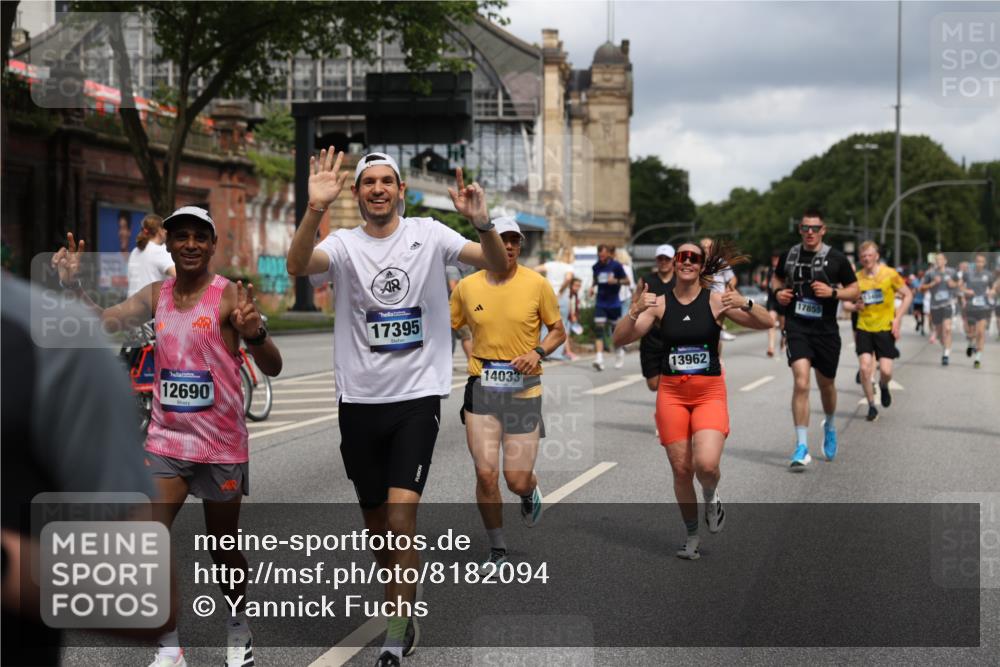 29.06.2025 - hella hamburg halbmarathon Yannick Fuchs http://msf.ph/oto/8182094 29.06.2025 10:43:11 20KM 1094, 1163, 1176, 1381, 1452, 1892, 2260, 3985, 4183, 4185, 4847, 4890, 5705, 6389, 7067, 8302, 8821, 9213, 9348, 9649, 9661, 9770, 10053, 10184, 10859, 10860, 11451, 11579, 11679, 11779, 12094, 12421, 12533, 12534, 12690, 13009, 13183, 13269, 13450, 13962, 14033, 14511, 15384, 15784, 15857, 15894, 16369, 16592, 16627, 17173, 17395, 17632, 17745, 17855, 17982, 18598, 18873, 18887 meine-sportfotos.de