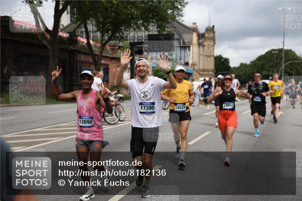 29.06.2025 - hella hamburg halbmarathon Yannick Fuchs http://msf.ph/oto/8182136 29.06.2025 10:43:11 20KM 1094, 1163, 1176, 1381, 1452, 1892, 2260, 3985, 4183, 4185, 4847, 4890, 5705, 6389, 7067, 8302, 8821, 9213, 9348, 9649, 9661, 9770, 10053, 10184, 10859, 10860, 11451, 11579, 11679, 11779, 12094, 12421, 12533, 12534, 12690, 13009, 13183, 13269, 13450, 13962, 14033, 14511, 15384, 15784, 15857, 15894, 16369, 16592, 16627, 17173, 17395, 17632, 17745, 17855, 17982, 18598, 18873, 18887 meine-sportfotos.de