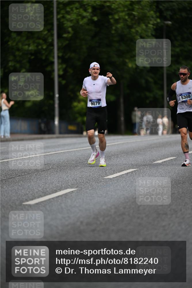 29.06.2025 - hella hamburg halbmarathon Dr. Thomas Lammeyer http://msf.ph/oto/8182240 29.06.2025 09:47:19 Kennedybrücke 1122, 1953, 3189, 3379, 5308, 5344, 7231, 7793, 8975, 9079, 10106, 10173, 11150 meine-sportfotos.de