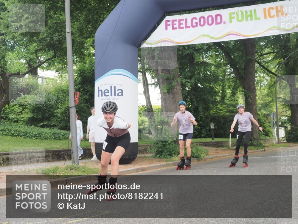29.06.2025 - hella hamburg halbmarathon KatJ http://msf.ph/oto/8182241 29.06.2025 09:23:36 Zwischen KM18-KM19  meine-sportfotos.de