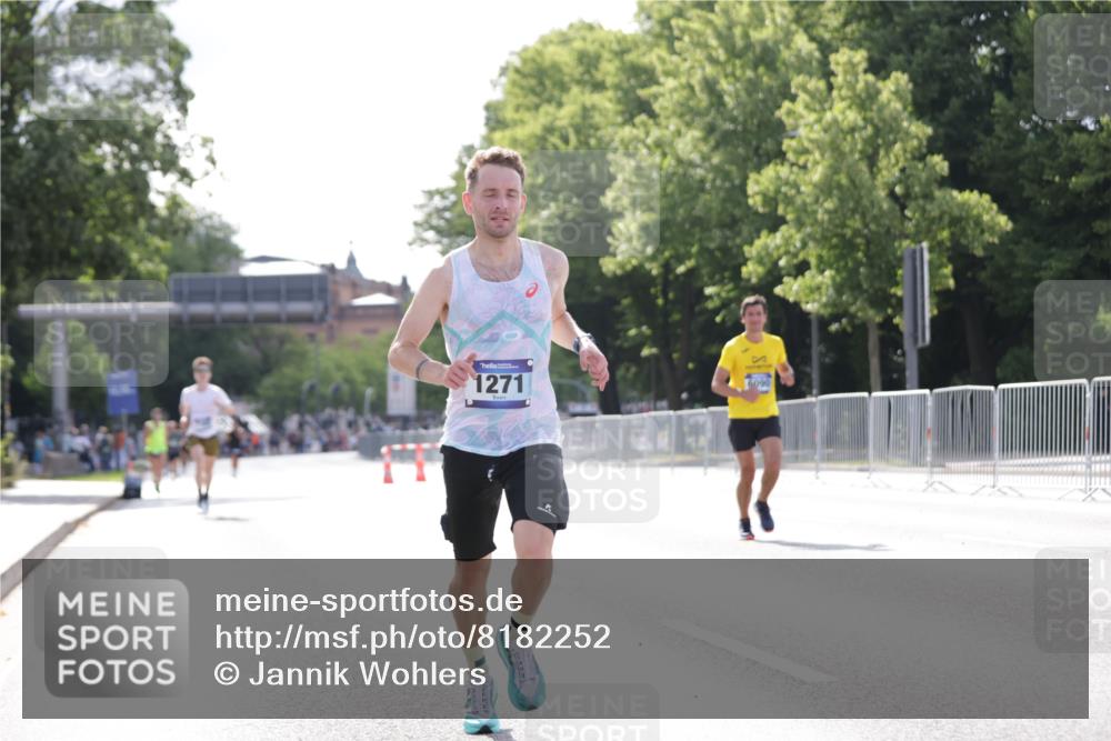 29.06.2025 - hella hamburg halbmarathon Jannik Wohlers http://msf.ph/oto/8182252 29.06.2025 09:42:53 Lombardsbrücke 1271, 4338, 5301, 6090, 9097, 9385, 9565, 9767, 10867, 11994, 12341, 13374, 14728, 14757, 15483, 15671, 18037, 18328, 18693, 18695, 18989 meine-sportfotos.de