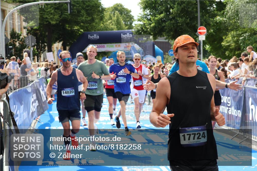 29.06.2025 - hella hamburg halbmarathon Zöllner http://msf.ph/oto/8182258 29.06.2025 10:40:46 Ziel 1882, 1912, 2324, 2714, 2750, 4634, 4843, 4889, 5014, 5026, 5745, 7080, 7622, 8074, 8629, 9294, 10900, 11959, 12865, 14092, 14272, 14820, 15351, 15493, 16201, 16249, 16599, 17486, 18399 meine-sportfotos.de