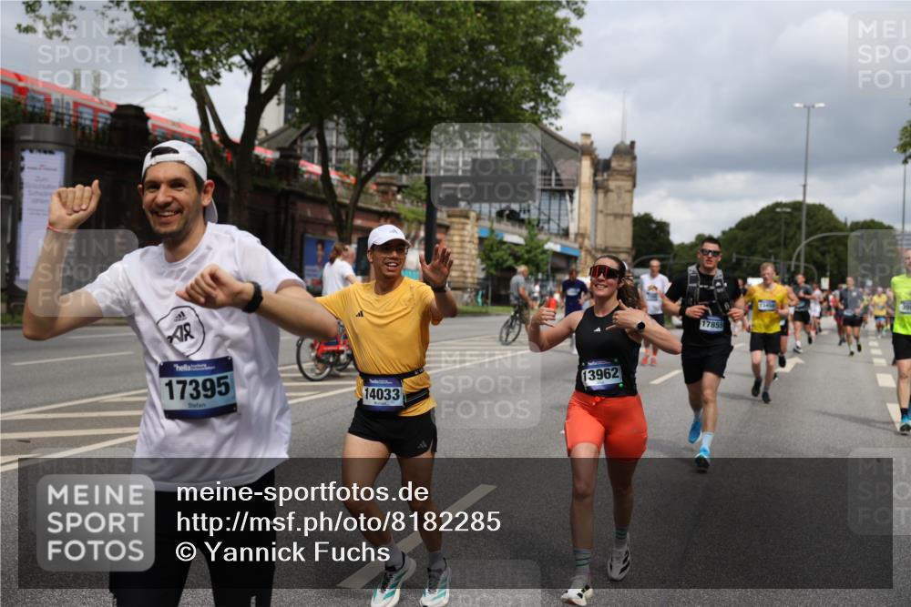 29.06.2025 - hella hamburg halbmarathon Yannick Fuchs http://msf.ph/oto/8182285 29.06.2025 10:43:12 20KM 1094, 1381, 1452, 1892, 2260, 3985, 4183, 4185, 4847, 4890, 5705, 6389, 7067, 8302, 8821, 9213, 9348, 9649, 9661, 9770, 10053, 10184, 10859, 10860, 11451, 11579, 11679, 11779, 12094, 12421, 12533, 12534, 12690, 13009, 13183, 13269, 13450, 13962, 14033, 15384, 15422, 15784, 15857, 15894, 16369, 16592, 16627, 17173, 17395, 17632, 17745, 17855, 17982, 18598, 18873, 18887 meine-sportfotos.de