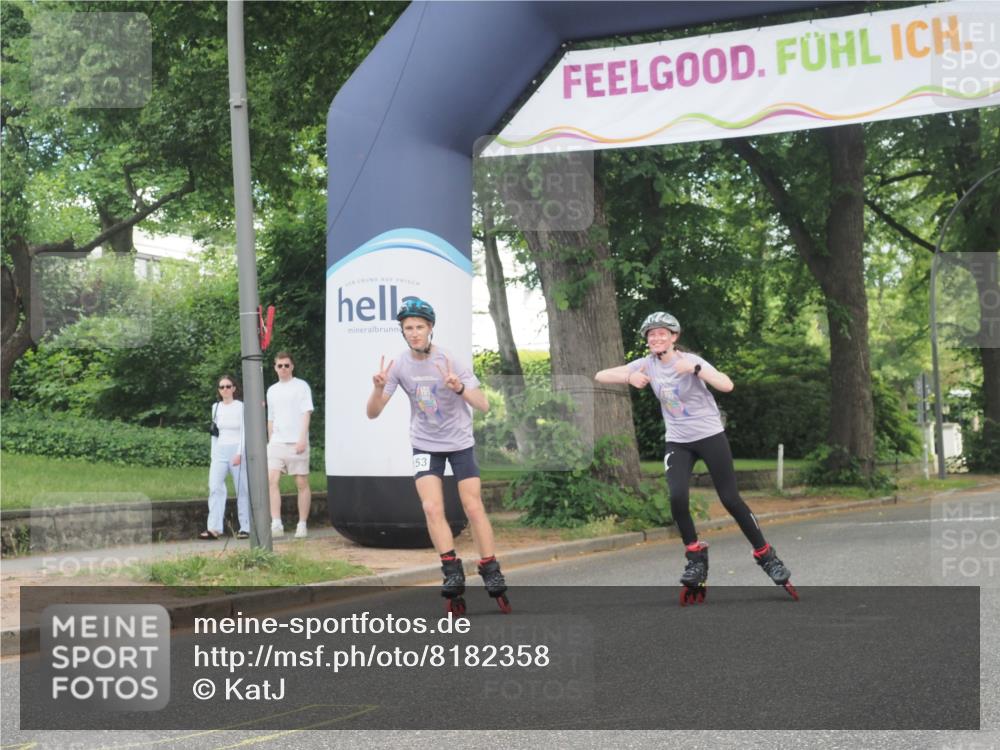 29.06.2025 - hella hamburg halbmarathon KatJ http://msf.ph/oto/8182358 29.06.2025 09:23:37 Zwischen KM18-KM19  meine-sportfotos.de