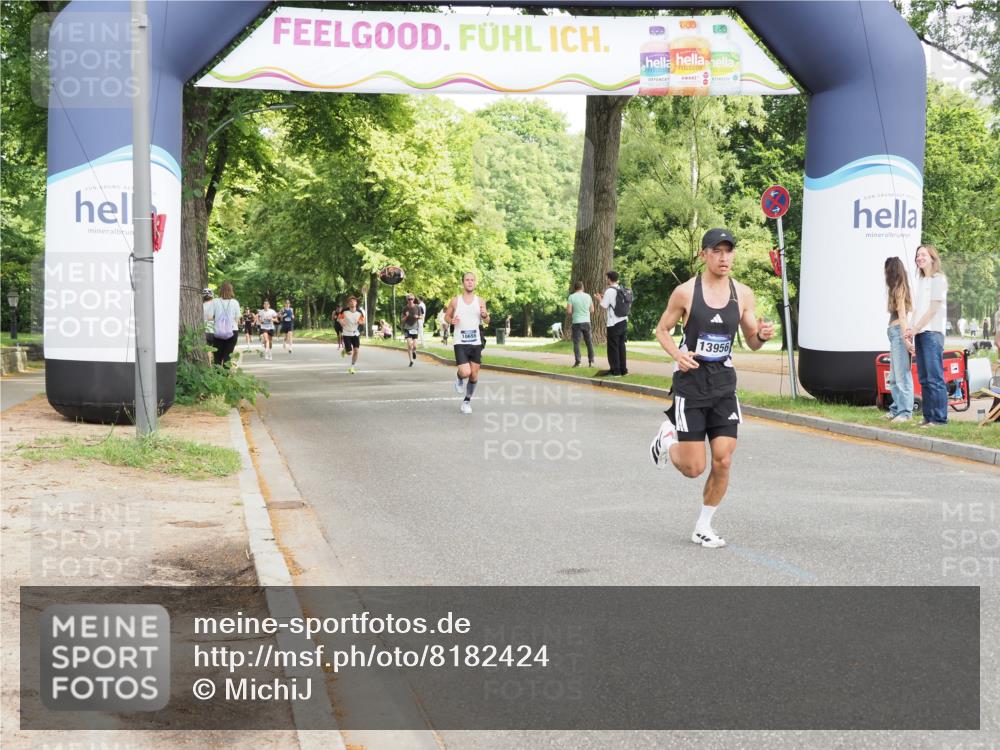 29.06.2025 - hella hamburg halbmarathon MichiJ http://msf.ph/oto/8182424 29.06.2025 10:17:31 Zwischen KM18-KM19 1577, 9804, 13941, 13956, 19114 meine-sportfotos.de