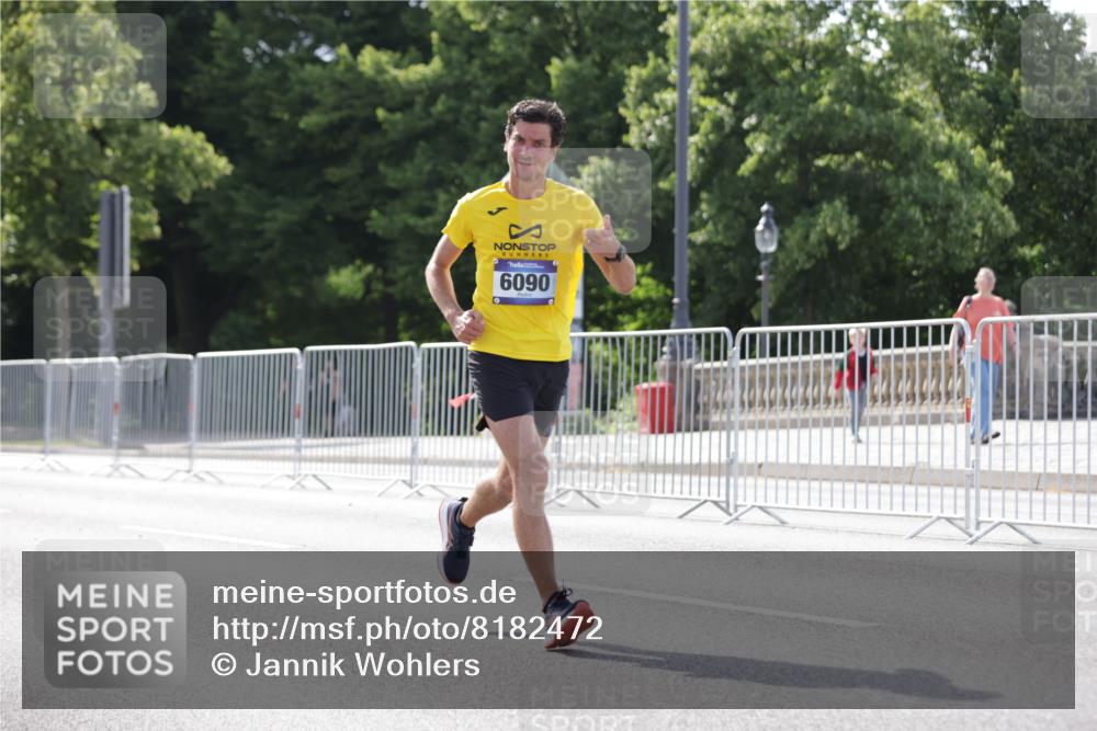 29.06.2025 - hella hamburg halbmarathon Jannik Wohlers http://msf.ph/oto/8182472 29.06.2025 09:42:55 Lombardsbrücke 1271, 4338, 5301, 6090, 7380, 9385, 9565, 9767, 10867, 13374, 14728, 14757, 15483, 15671, 18037, 18328, 18693, 18695, 18989 meine-sportfotos.de