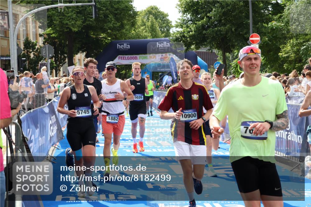 29.06.2025 - hella hamburg halbmarathon Zöllner http://msf.ph/oto/8182499 29.06.2025 10:40:51 Ziel 1631, 1882, 2750, 4634, 4889, 5014, 5026, 5745, 6429, 7080, 7109, 7378, 8074, 8629, 9979, 10369, 10900, 11959, 14092, 14661, 15351, 16201, 16249, 17486 meine-sportfotos.de