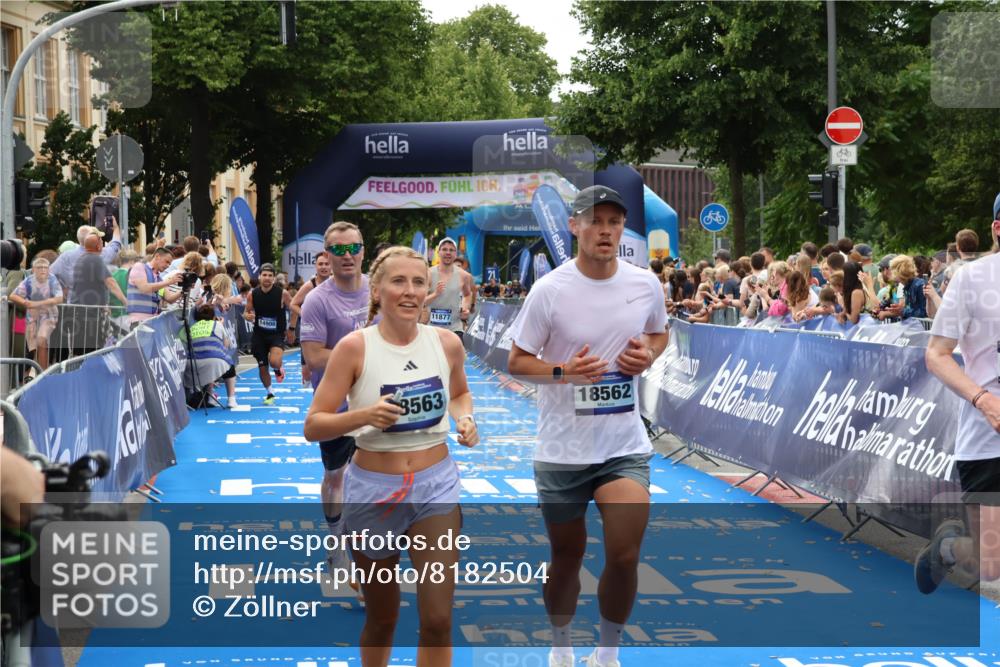 29.06.2025 - hella hamburg halbmarathon Zöllner http://msf.ph/oto/8182504 29.06.2025 10:32:39 Ziel 1707, 1990, 11877, 13199, 14293, 14908, 16619, 18135, 18562, 18563 meine-sportfotos.de