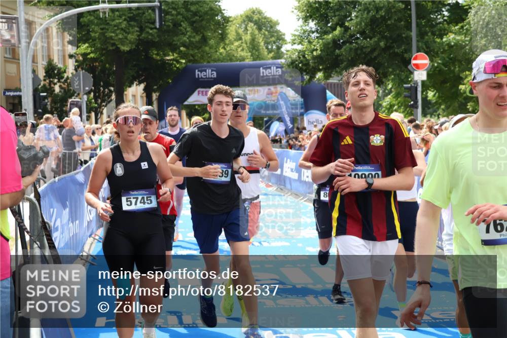 29.06.2025 - hella hamburg halbmarathon Zöllner http://msf.ph/oto/8182537 29.06.2025 10:40:51 Ziel 1631, 1882, 2750, 4634, 4889, 5014, 5026, 5745, 6429, 7080, 7109, 7378, 8074, 8629, 9979, 10369, 10900, 11959, 14092, 14661, 15351, 16201, 16249, 17486 meine-sportfotos.de