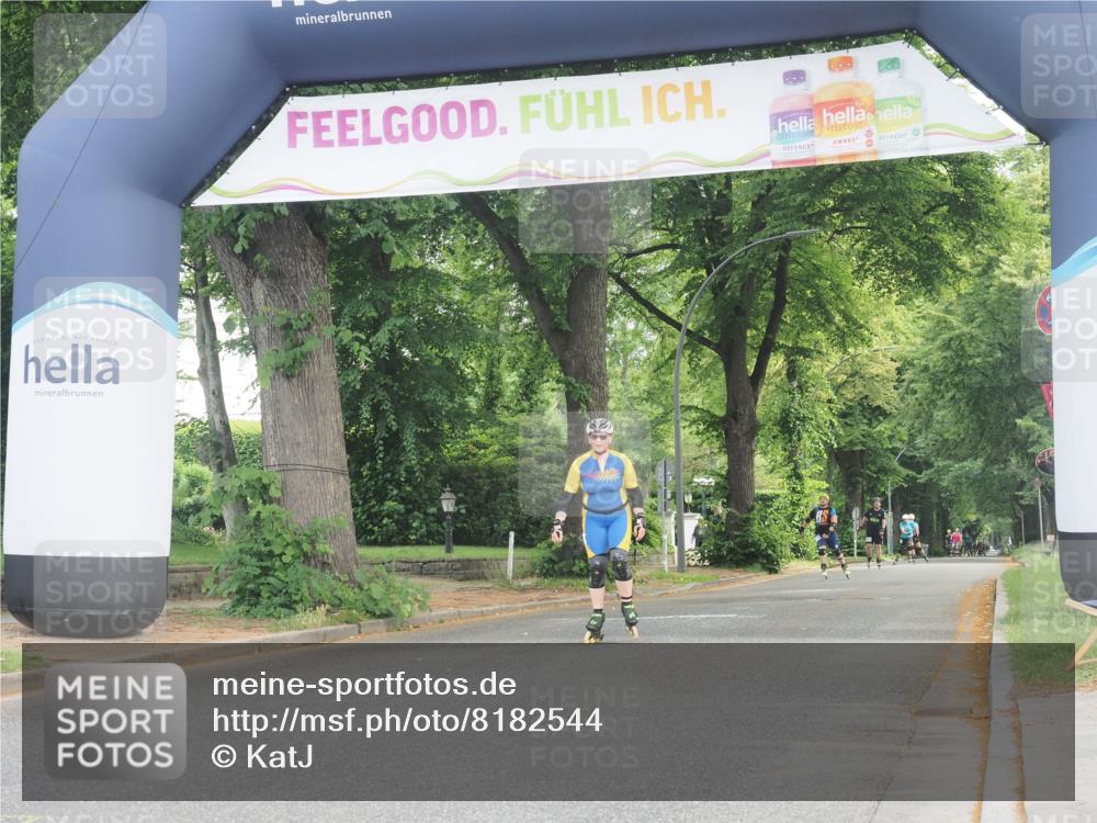 29.06.2025 - hella hamburg halbmarathon KatJ http://msf.ph/oto/8182544 29.06.2025 09:23:56 Zwischen KM18-KM19  meine-sportfotos.de