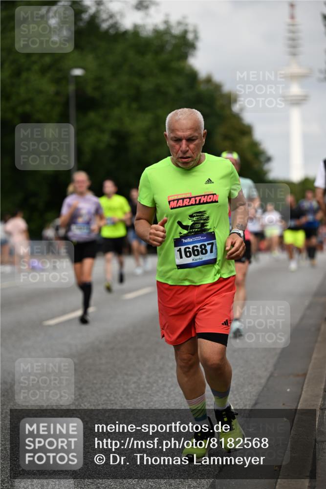 29.06.2025 - hella hamburg halbmarathon Dr. Thomas Lammeyer http://msf.ph/oto/8182568 29.06.2025 10:10:27 Kennedybrücke 1766, 1830, 1936, 1981, 2471, 2624, 3062, 4169, 4542, 5431, 6014, 7741, 8051, 8290, 8744, 10214, 10781 meine-sportfotos.de