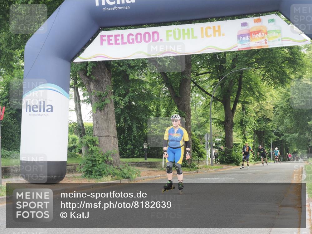29.06.2025 - hella hamburg halbmarathon KatJ http://msf.ph/oto/8182639 29.06.2025 09:23:57 Zwischen KM18-KM19  meine-sportfotos.de