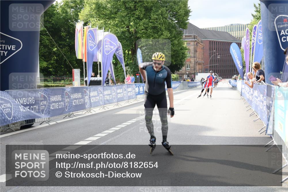 29.06.2025 - hella hamburg halbmarathon Strokosch-Dieckow http://msf.ph/oto/8182654 29.06.2025 09:23:46 Ziel 20218, 20219, 20284 meine-sportfotos.de