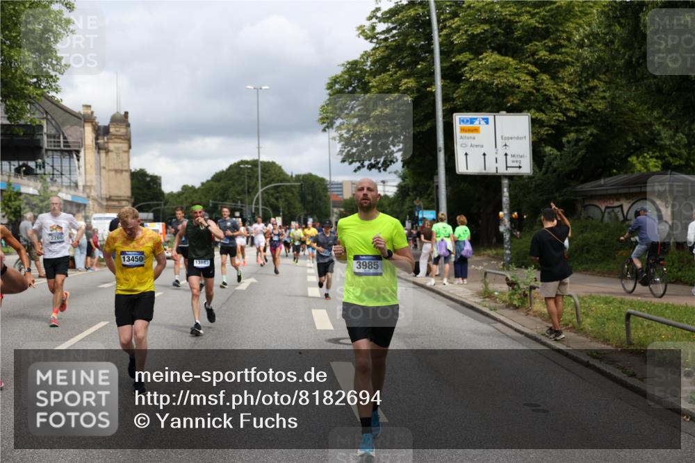 29.06.2025 - hella hamburg halbmarathon Yannick Fuchs http://msf.ph/oto/8182694 29.06.2025 10:43:14 20KM 1094, 1342, 1381, 1452, 1476, 1892, 2260, 3985, 4183, 4185, 4847, 4890, 5705, 6389, 7067, 8302, 8821, 9213, 9348, 9649, 9661, 10053, 10184, 10859, 10860, 11451, 11579, 11679, 11779, 12094, 12421, 12533, 12534, 12690, 13009, 13183, 13269, 13450, 13962, 14033, 15384, 15422, 15784, 15857, 15894, 16369, 16592, 16627, 17173, 17395, 17632, 17745, 17855, 17982, 18598, 18873, 18887 meine-sportfotos.de