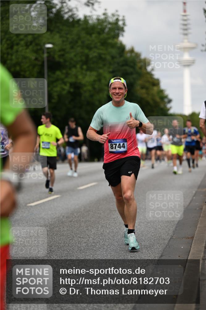 29.06.2025 - hella hamburg halbmarathon Dr. Thomas Lammeyer http://msf.ph/oto/8182703 29.06.2025 10:10:28 Kennedybrücke 1766, 1830, 1936, 1981, 2471, 2624, 3062, 4169, 4542, 4666, 5431, 6014, 7741, 8051, 8290, 8744, 10214, 10781 meine-sportfotos.de