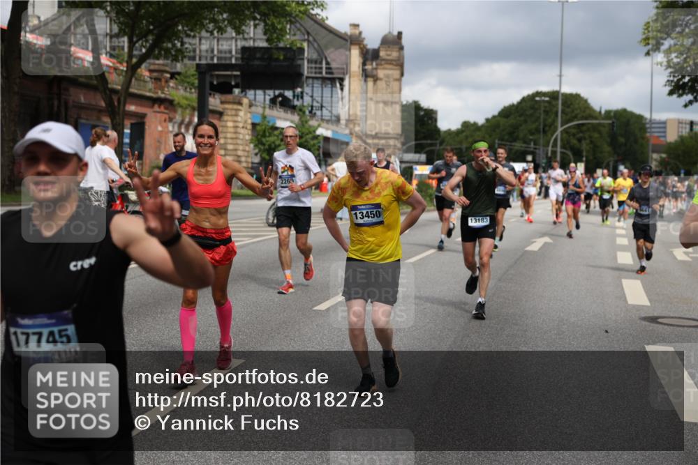 29.06.2025 - hella hamburg halbmarathon Yannick Fuchs http://msf.ph/oto/8182723 29.06.2025 10:43:15 20KM 1094, 1342, 1381, 1452, 1476, 2260, 2596, 3985, 4183, 4185, 4847, 4890, 5705, 6389, 7067, 8302, 8821, 9213, 9348, 9649, 9661, 10053, 10184, 10859, 10860, 11451, 11579, 11679, 11779, 12094, 12421, 12533, 12690, 13009, 13183, 13269, 13450, 13962, 14033, 15384, 15422, 15784, 15857, 15894, 16369, 16592, 16627, 17173, 17395, 17632, 17745, 17855, 17982, 18598, 18873, 18887 meine-sportfotos.de