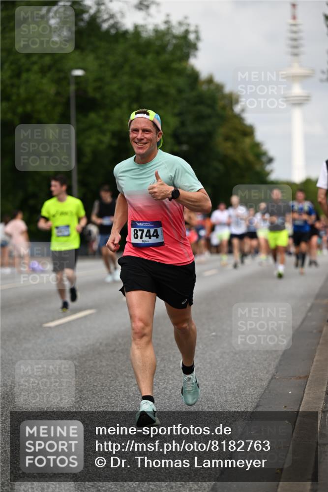 29.06.2025 - hella hamburg halbmarathon Dr. Thomas Lammeyer http://msf.ph/oto/8182763 29.06.2025 10:10:29 Kennedybrücke 1766, 1830, 1936, 1981, 2471, 2624, 3062, 4169, 4542, 4666, 5431, 6014, 7741, 8051, 8290, 8744, 10214, 10781, 10886 meine-sportfotos.de