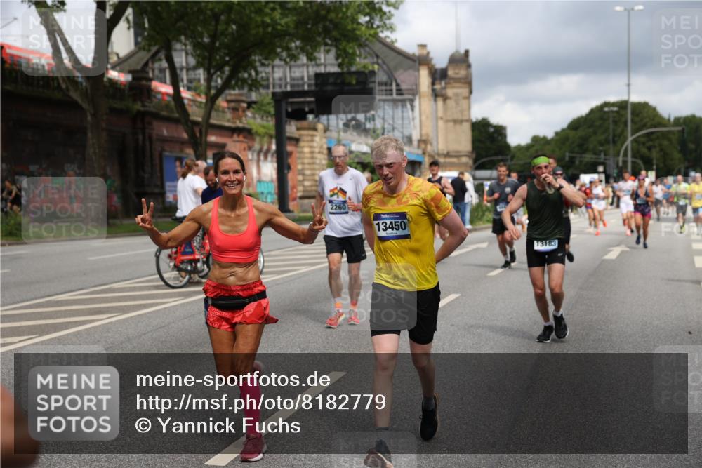 29.06.2025 - hella hamburg halbmarathon Yannick Fuchs http://msf.ph/oto/8182779 29.06.2025 10:43:15 20KM 1094, 1342, 1381, 1452, 1476, 2260, 2596, 3985, 4183, 4185, 4847, 4890, 5705, 6389, 7067, 8302, 8821, 9213, 9348, 9649, 9661, 10053, 10184, 10859, 10860, 11451, 11579, 11679, 11779, 12094, 12421, 12533, 12690, 13009, 13183, 13269, 13450, 13962, 14033, 15384, 15422, 15784, 15857, 15894, 16369, 16592, 16627, 17173, 17395, 17632, 17745, 17855, 17982, 18598, 18873, 18887 meine-sportfotos.de