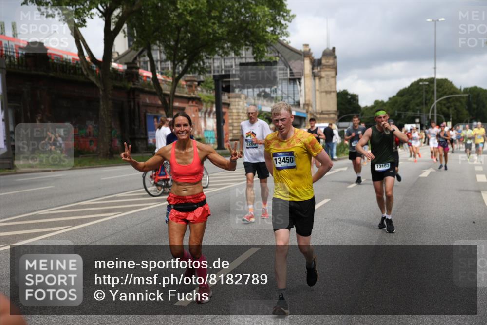 29.06.2025 - hella hamburg halbmarathon Yannick Fuchs http://msf.ph/oto/8182789 29.06.2025 10:43:15 20KM 1094, 1342, 1381, 1452, 1476, 2260, 2596, 3985, 4183, 4185, 4847, 4890, 5705, 6389, 7067, 8302, 8821, 9213, 9348, 9649, 9661, 10053, 10184, 10859, 10860, 11451, 11579, 11679, 11779, 12094, 12421, 12533, 12690, 13009, 13183, 13269, 13450, 13962, 14033, 15384, 15422, 15784, 15857, 15894, 16369, 16592, 16627, 17173, 17395, 17632, 17745, 17855, 17982, 18598, 18873, 18887 meine-sportfotos.de